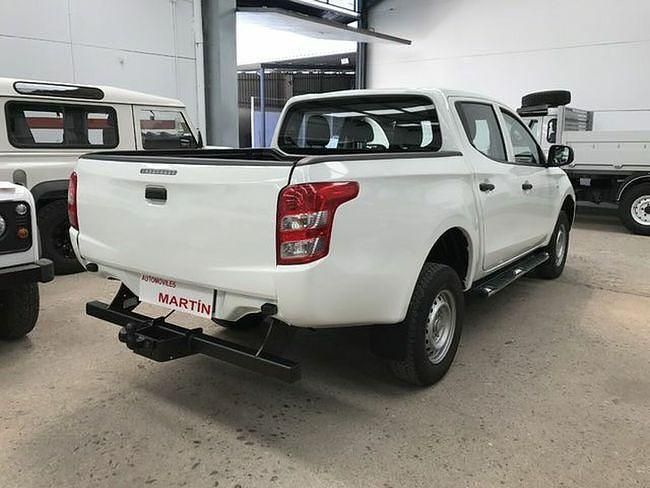 Usado Mitsubishi L200 154 CV (113 kW) 2016 Blanco Recogida