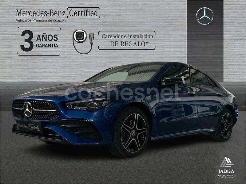 Azul espectra Usado 2024 Mercedes CLA250e AMG line Berlina | 38.990 € (Caro) - Imagen 1/4