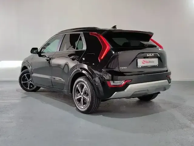 Usado Kia Niro 129 CV (94 kW) 2025 Negro SUV