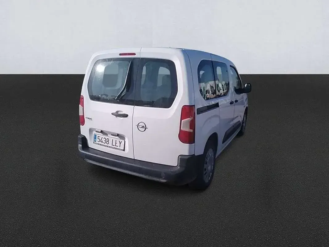 Usado Opel Combo Life Expression 102 CV (75 kW) 2020 Blanco Monovolumen