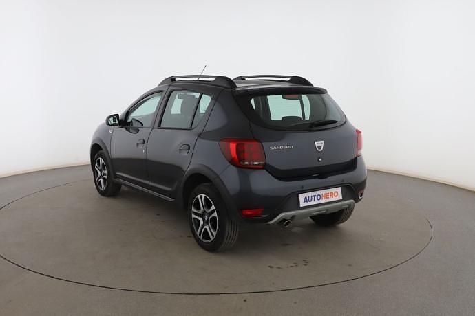 Usado Dacia Sandero 101 CV (74 kW) 2020 Gris Berlina