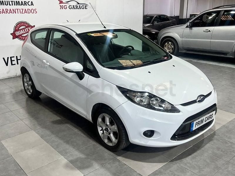 Usado Ford Fiesta Sport 95 CV (69 kW) 2010 Blanco Utilitario
