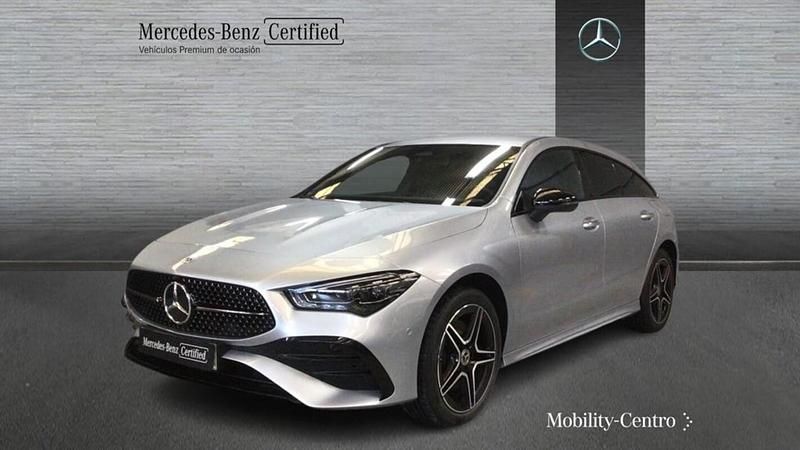 Plata iridio Usado 2024 Mercedes CLA250 AMG line Berlina | 42.900 € - Imagen 1/4