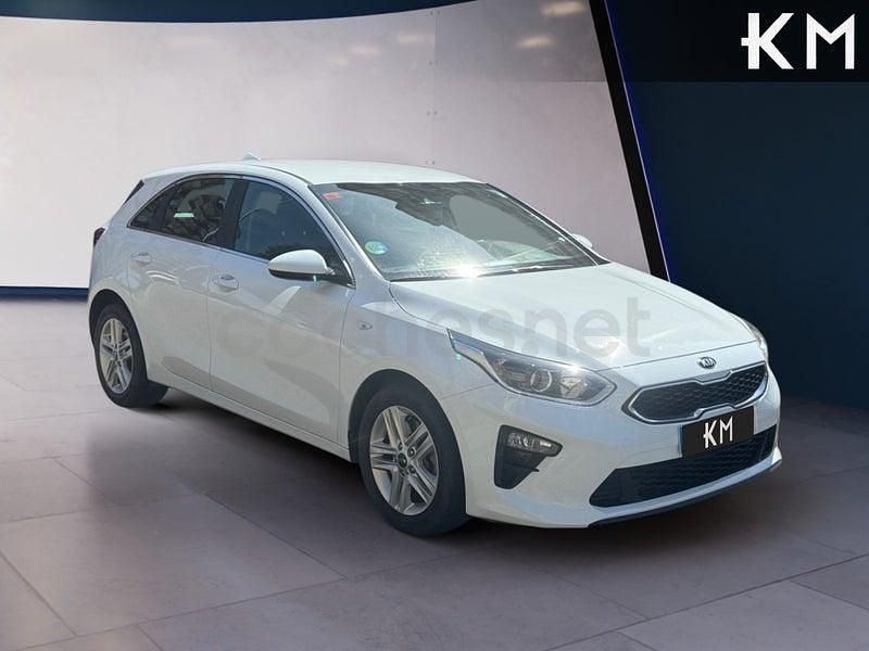 Usado Kia Ceed 120 CV (88 kW) 2021 Blanco Utilitario