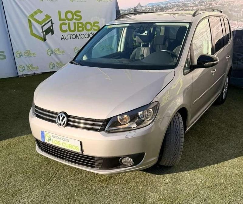 Usado VW Touran Edition 105 CV (77 kW) 2012 Gris Monovolumen