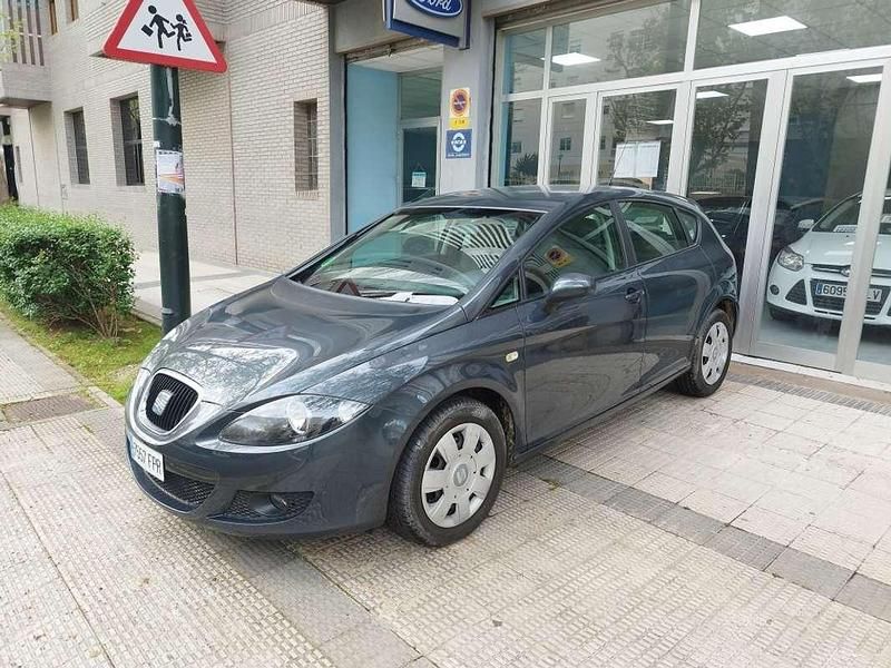 Gris Usado 2007 Seat Leon Reference Utilitario | 7500 € (Precio justo) - Imagen 1/4