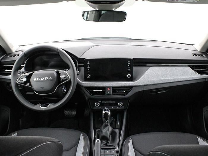 Usado Skoda Kamiq Selection 115 CV (84 kW) 2025 Blanco SUV