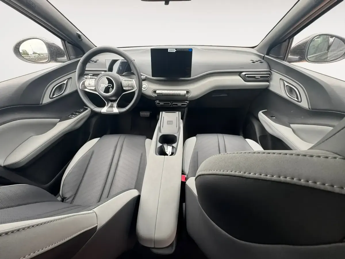 Nuevo BYD Dolphin Surf Comfort 36 kW (50 CV) 2026 Blanco Utilitario