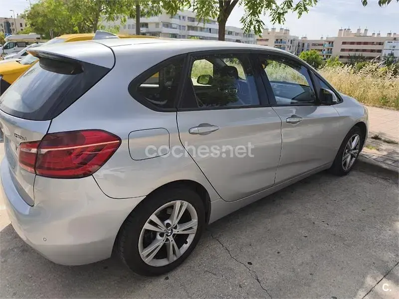 Usado BMW 218 150 CV (110 kW) 2015 Gris / plata Familiar