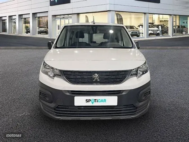 Usado Peugeot Rifter Business-Line 100 CV (73 kW) 2023 Blanco Monovolumen
