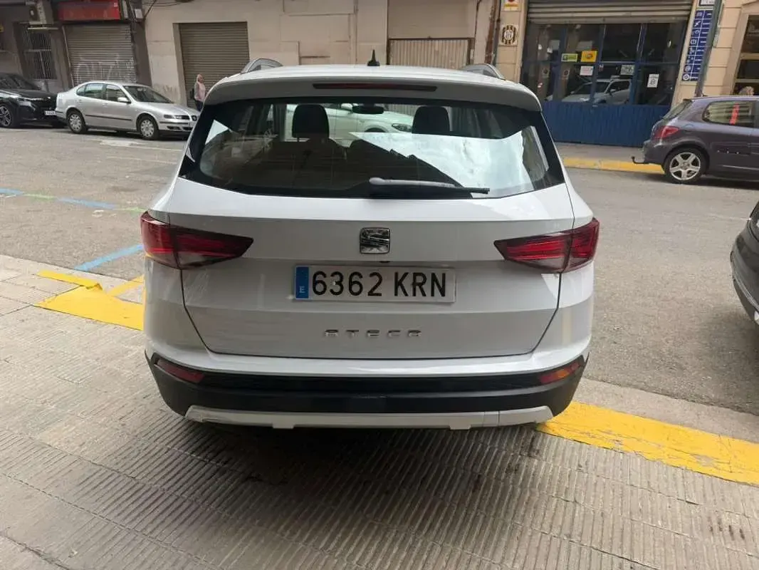 Usado Seat Ateca Ecomotive 116 CV (85 kW) 2018 Blanco SUV