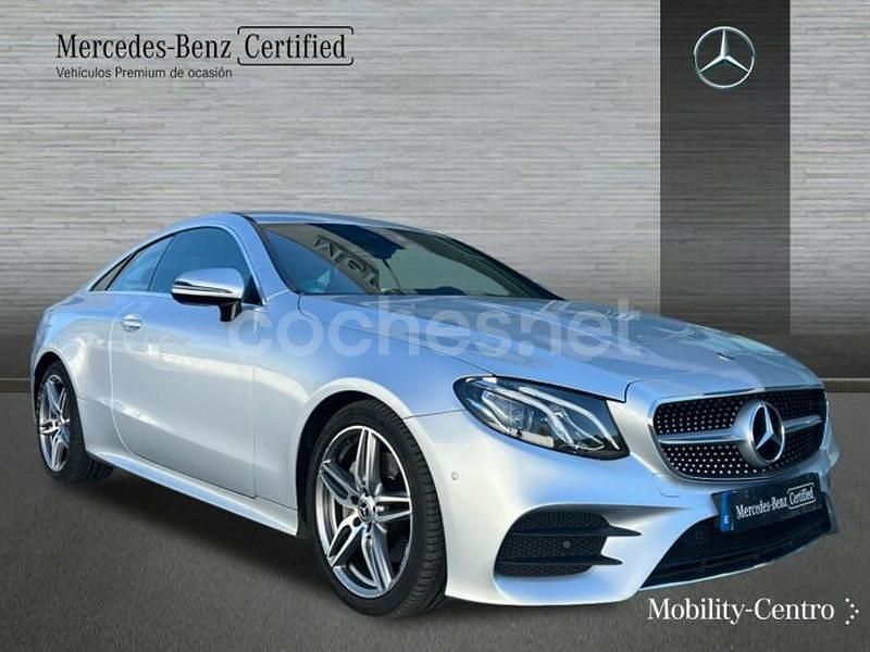 Plateado Usado 2020 Mercedes E220 Coupe | 45.899 € (Un poco caro) - Imagen 1/4