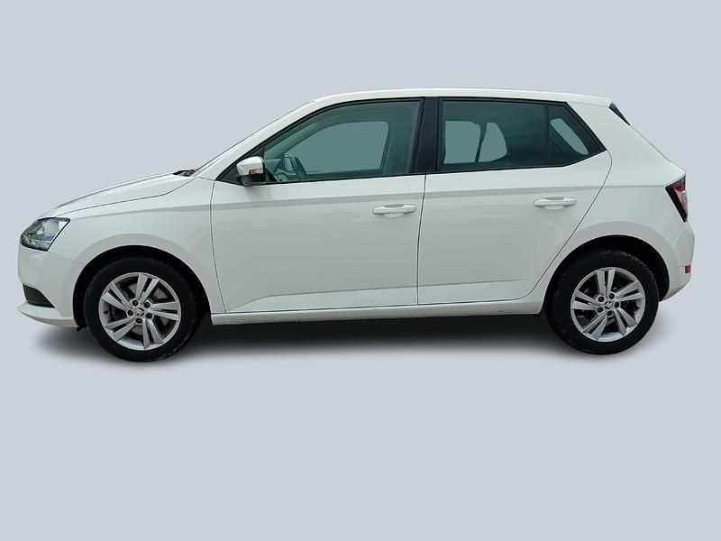 Usado Skoda Fabia Ambition 110 CV (80 kW) 2020 Blanco