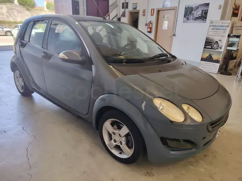 Usado Smart ForFour Pure 95 CV (69 kW) 2006 Azul Utilitario