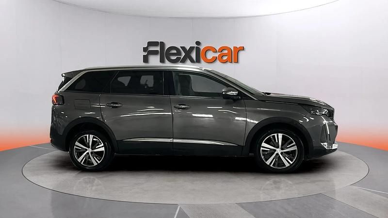Usado Peugeot 5008 Allure 131 CV (96 kW) 2021 Blanco SUV
