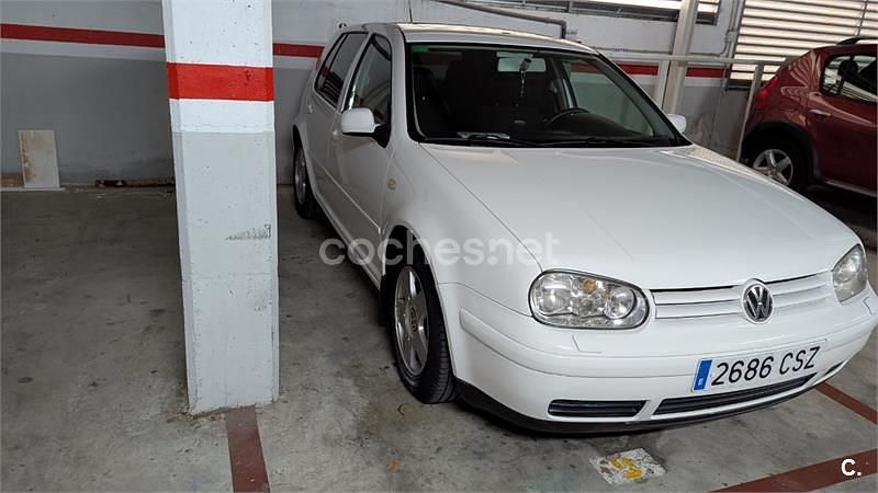 Usado VW Golf Conceptline 90 CV (66 kW) 1999 Blanco Berlina
