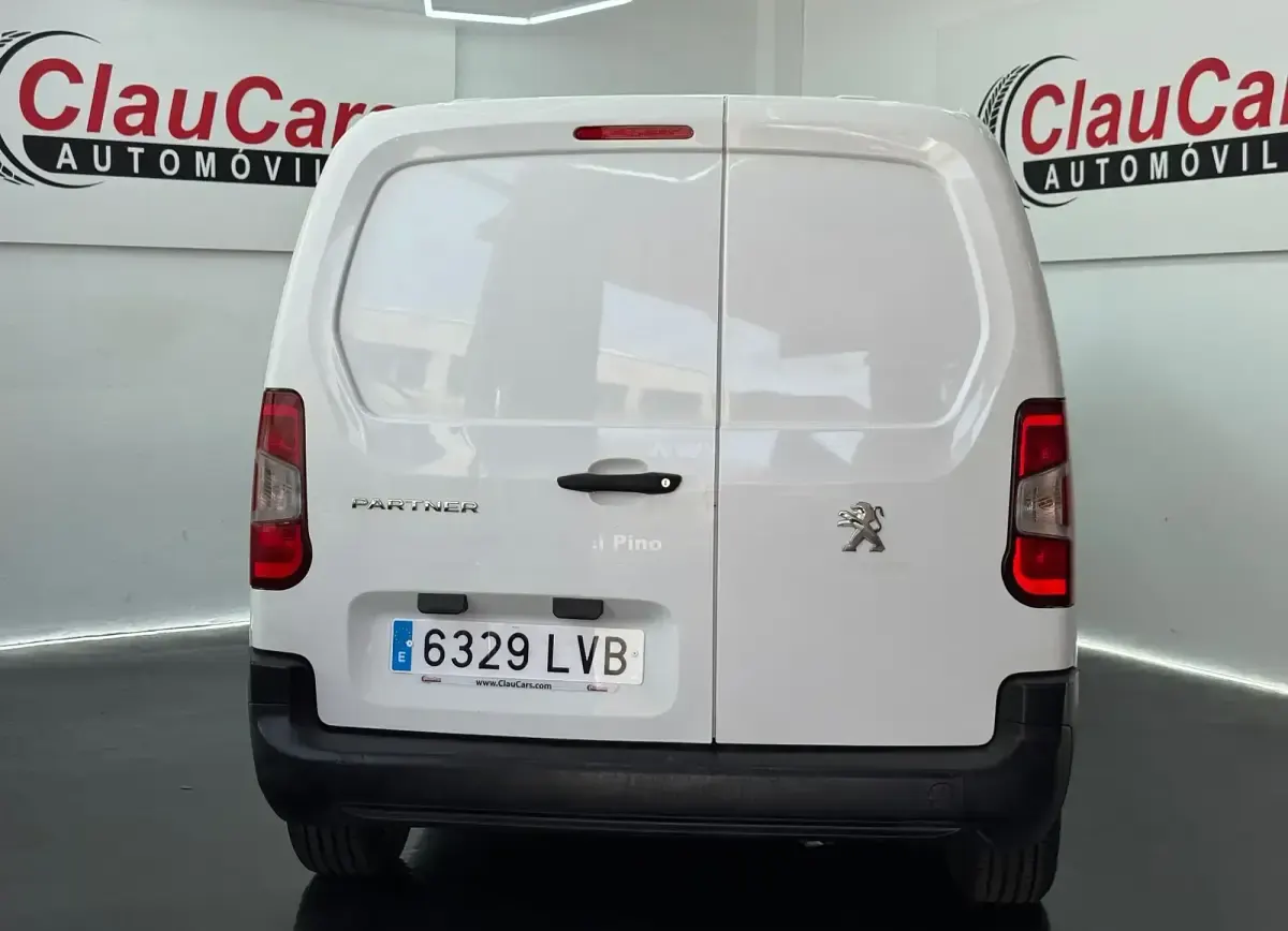 Usado Peugeot Partner S 100 CV (73 kW) 2022 Blanco Monovolumen