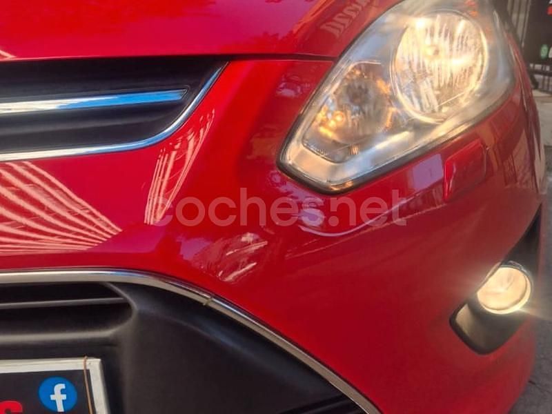 Usado Ford C-MAX Titanium 115 CV (84 kW) 2011 Granate Monovolumen