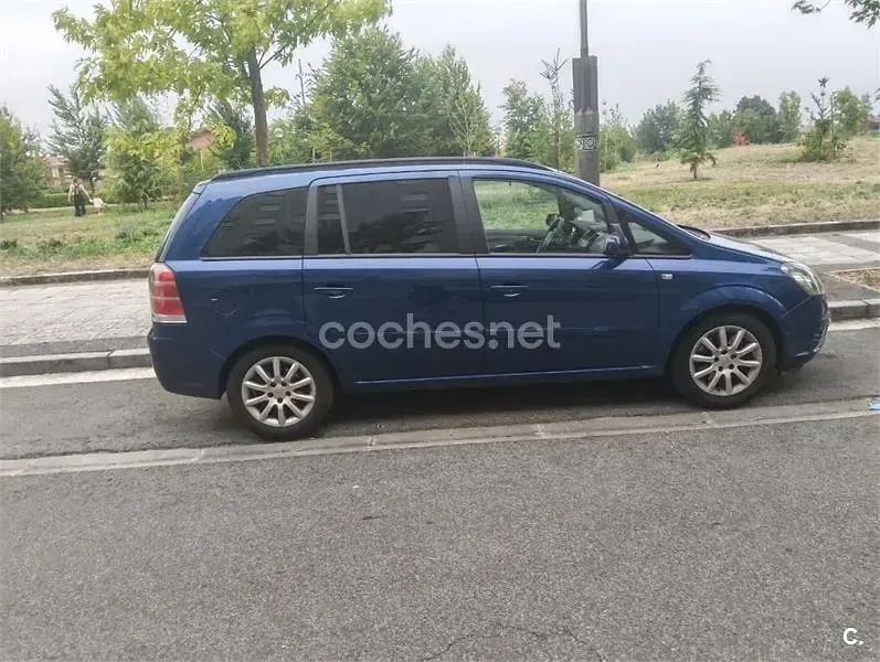 Usado Opel Zafira Enjoy 120 CV (88 kW) 2006 Azul Monovolumen