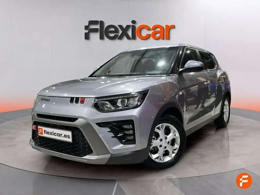 Usado SsangYong Tivoli 135 CV (99 kW) 2024 Gris SUV