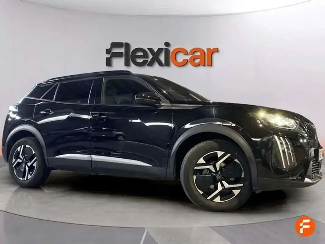 Usado Peugeot 2008 Allure 131 CV (96 kW) 2024 Negro SUV