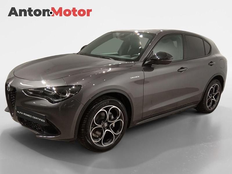 Gris Usado 2025 Alfa Romeo Stelvio Veloce SUV | 53.655 € (Caro) - Imagen 1/4