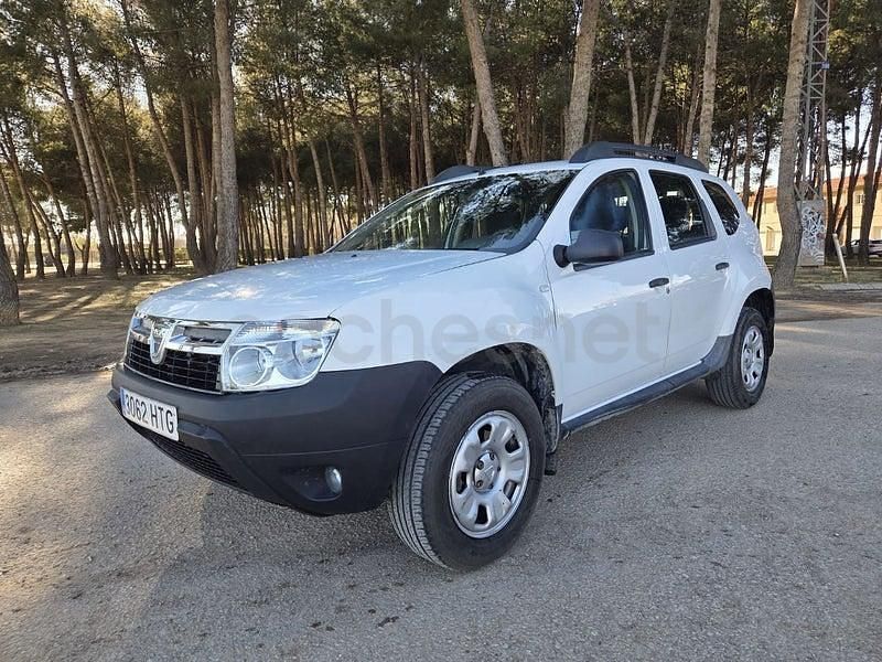Usado Dacia Duster Ambiance 109 CV (80 kW) 2014 Blanco SUV