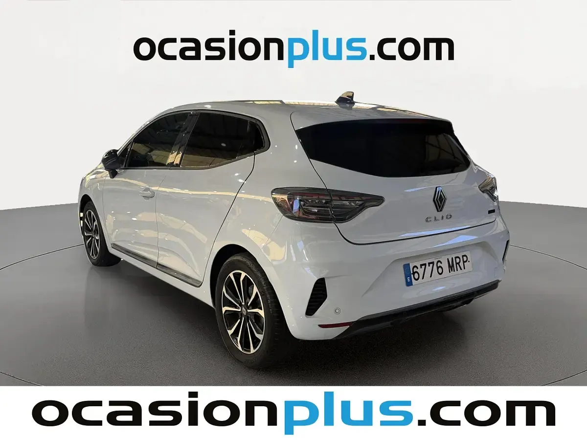 Usado Renault Clio V Techno 143 CV (105 kW) 2024 Blanco Utilitario
