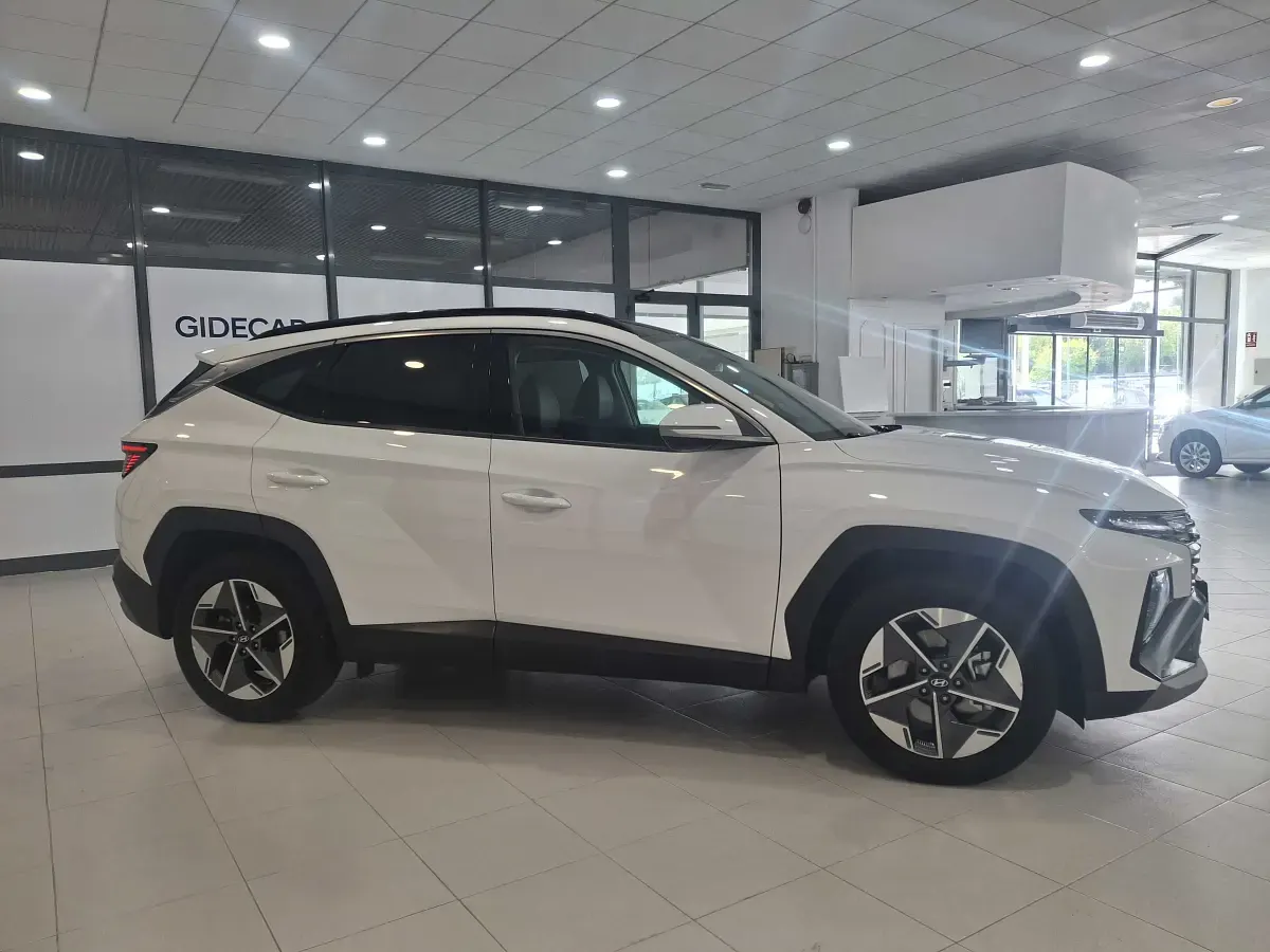 Usado Hyundai Tucson 215 CV (158 kW) 2025 SUV