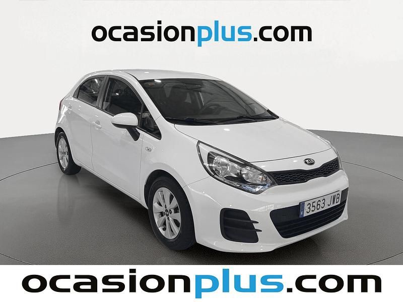 Usado Kia Rio 84 CV (61 kW) 2017 Blanco