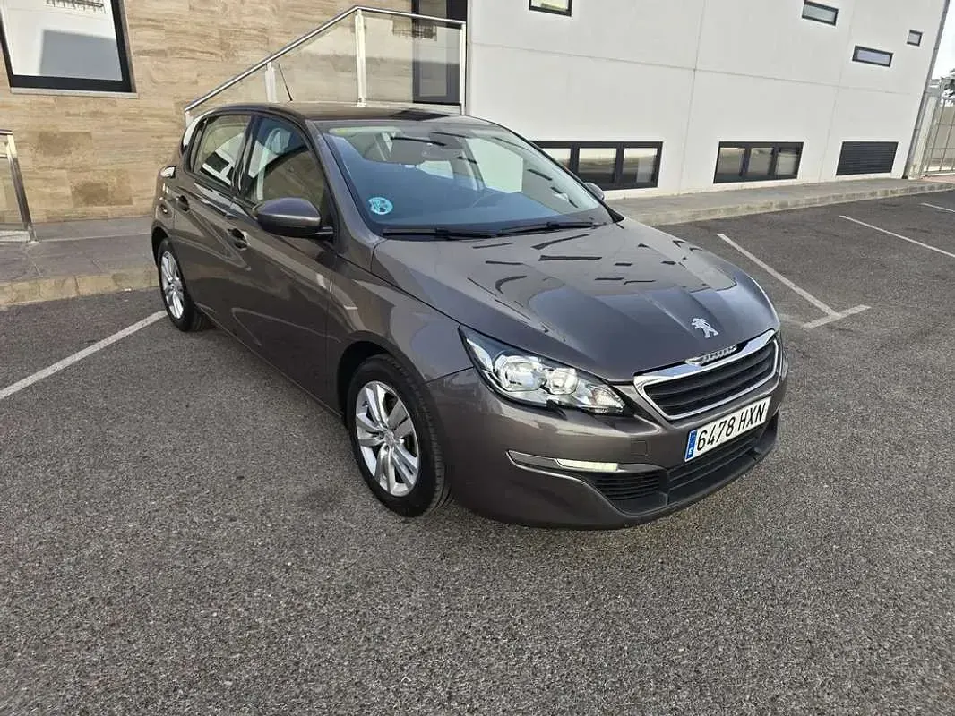 Usado Peugeot 308 Access 82 CV (60 kW) 2014 Gris Utilitario