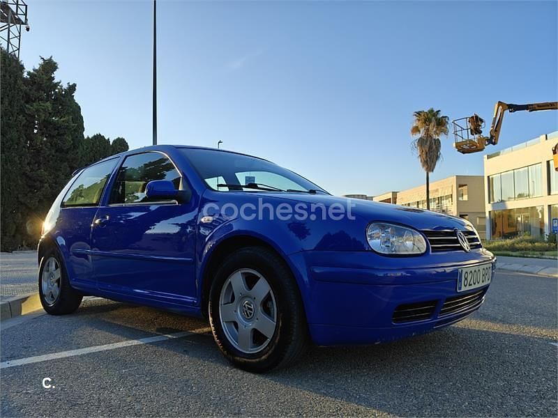 Usado VW Golf III Highline 110 CV (80 kW) 1999 Azul Berlina