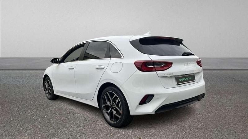 Nuevo Kia Ceed 101 CV (74 kW) 2025 Blanco Utilitario