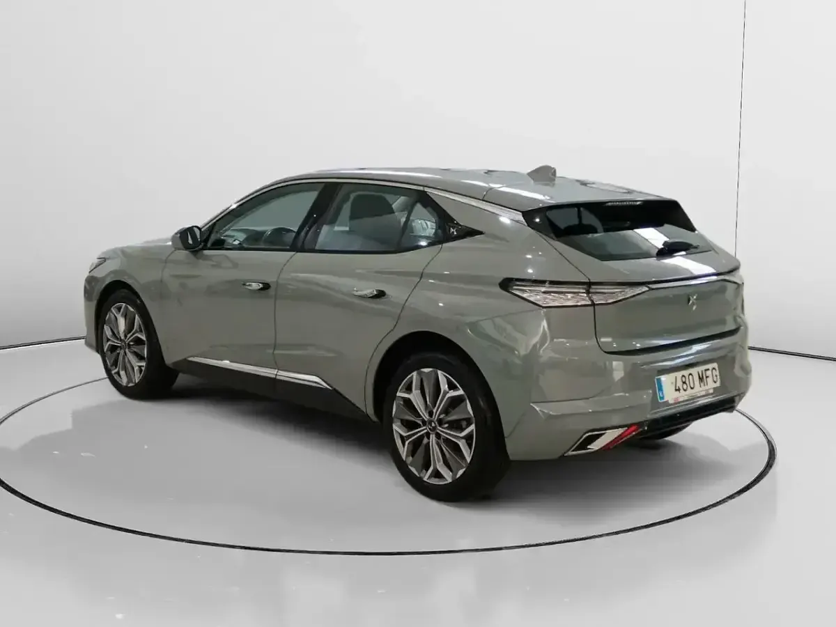 Usado DS Automobiles DS4 Trocadero 130 CV (95 kW) 2023 Gris SUV