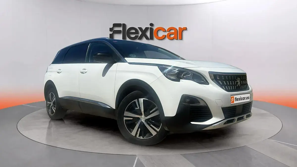 Käytetty Peugeot 5008 GT 131 HP (96 kW) 2021 Katumaasturi