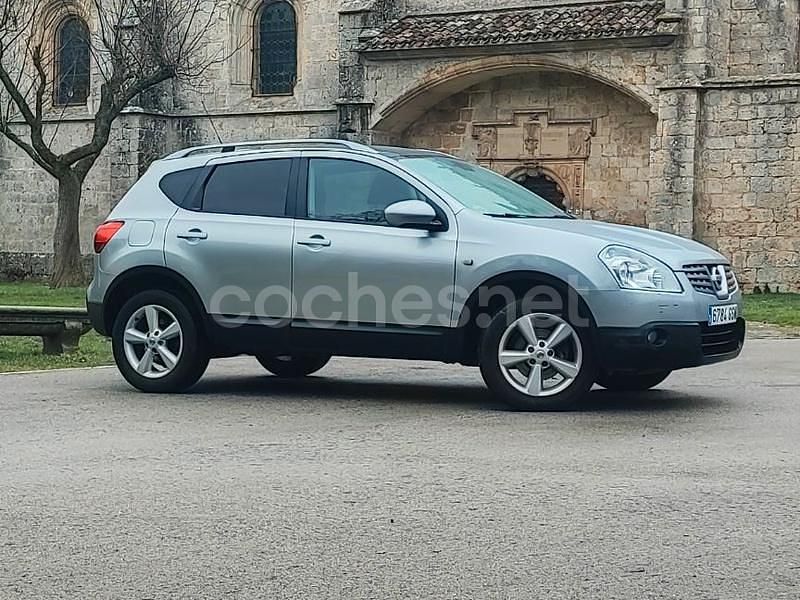 Usado Nissan Qashqai Tekna 150 CV (110 kW) 2009 Gris / plata SUV