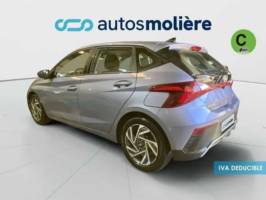 Usado Hyundai i20 84 CV (61 kW) 2024 Azul Utilitario