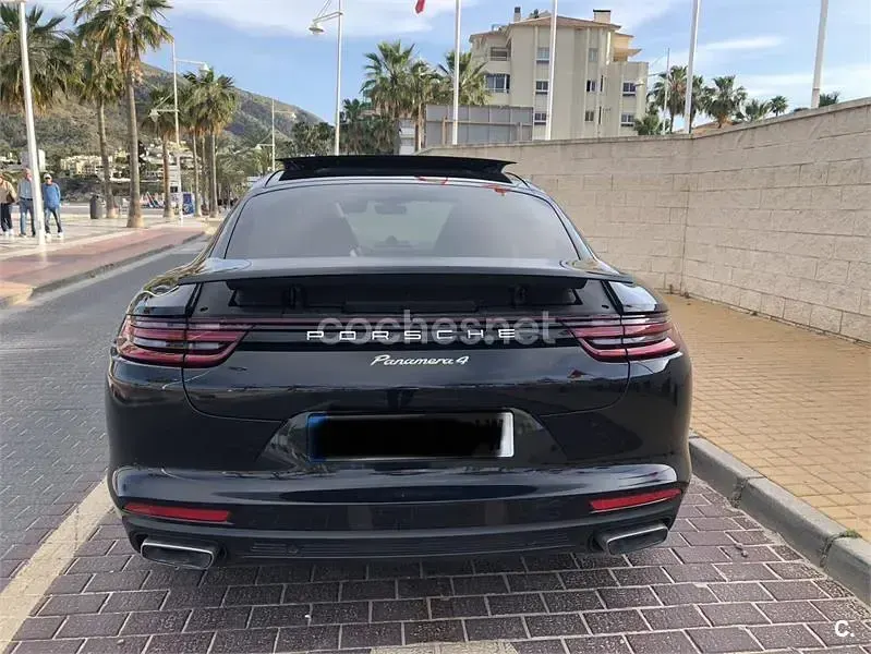 Usado Porsche Panamera 4 462 CV (339 kW) 2019 Negro Berlina