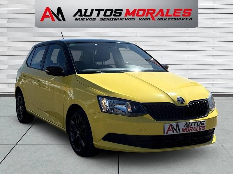 Usado Skoda Fabia Ambition 75 HP (55 kW) 2015 Amarelo
