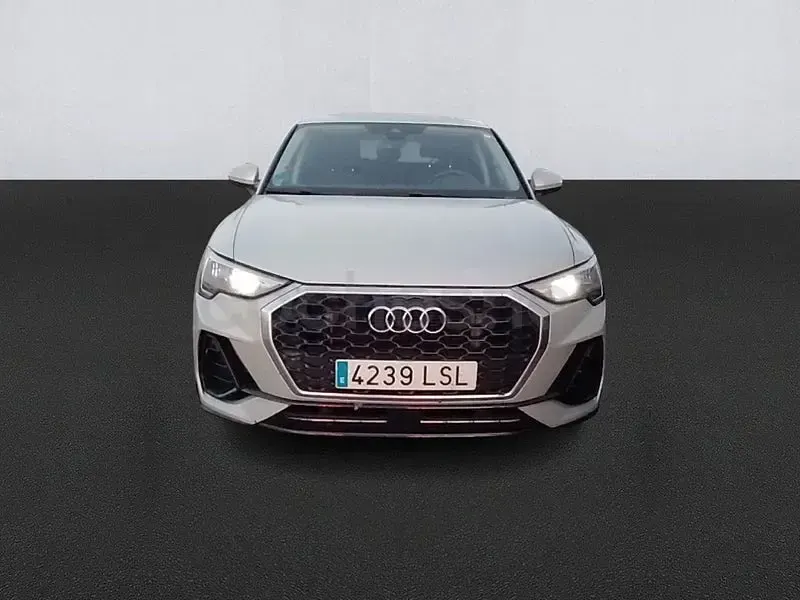 Usado Audi Q3 Sportback Attraction 245 CV (180 kW) 2021 Gris / plata SUV