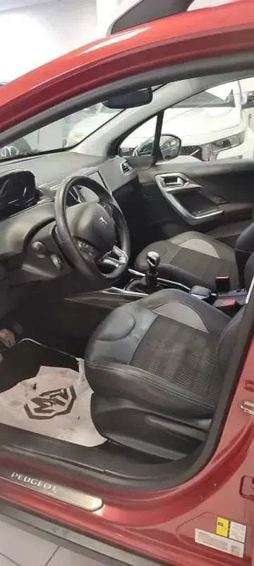Usado Peugeot 2008 Allure 114 CV (83 kW) 2014 Naranja SUV