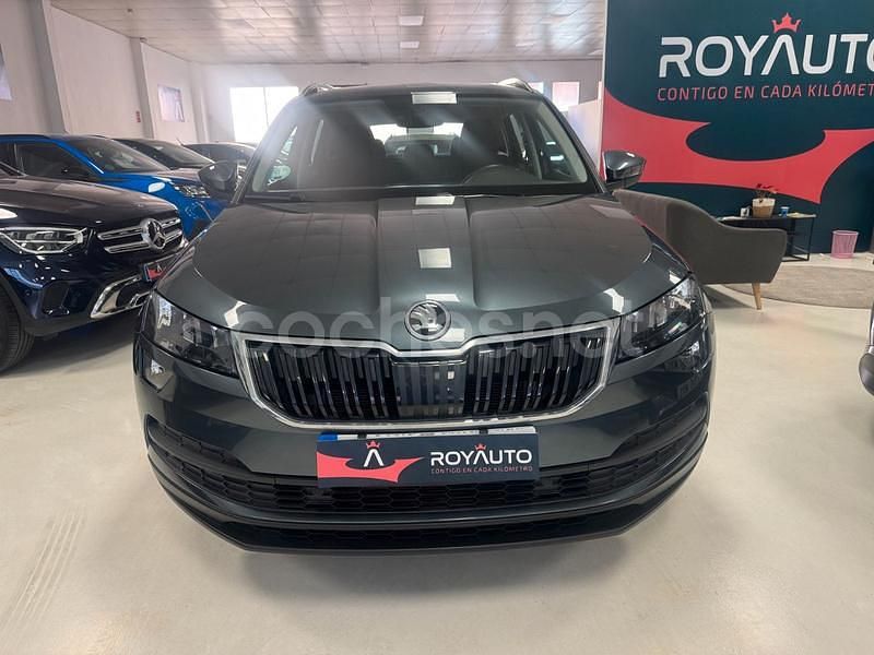 Usado Skoda Karoq Ambition 150 CV (110 kW) 2022 Gris / plata SUV