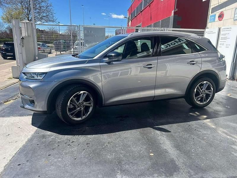 Usado DS Automobiles DS7 Crossback So Chic 130 CV (95 kW) 2020 Gris / plata SUV