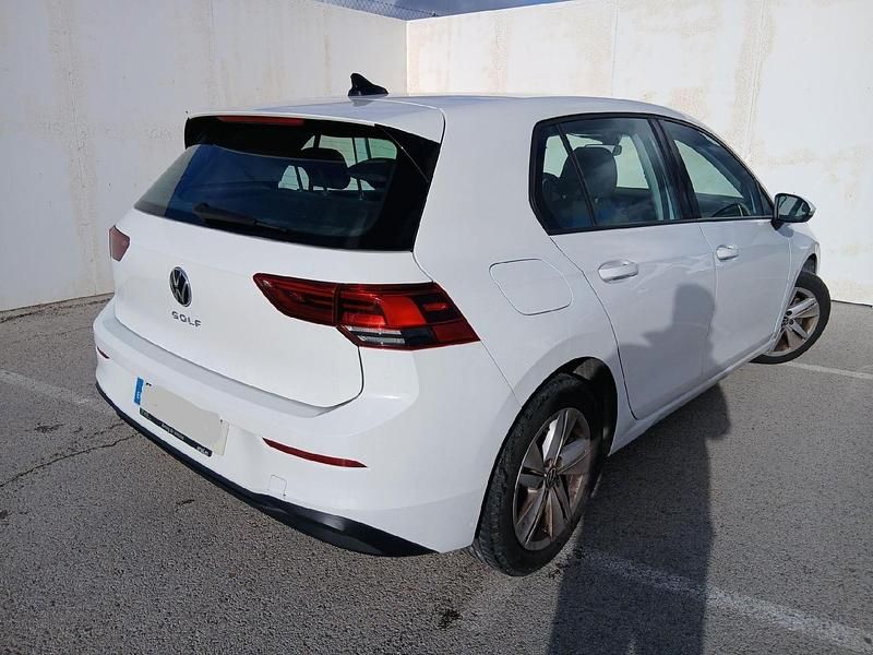 Usado VW Golf VIII Life 115 CV (84 kW) 2023 Blanco