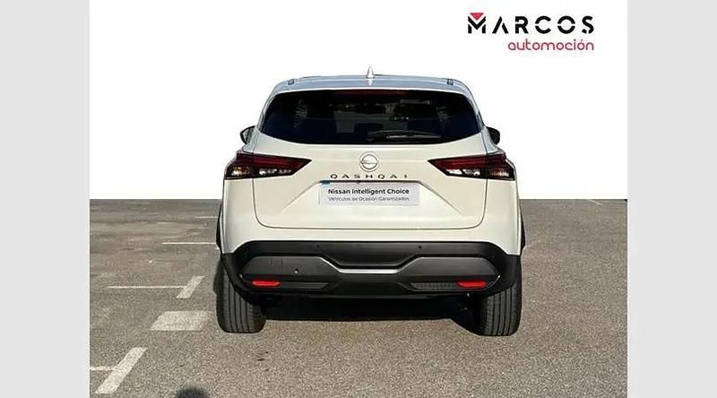 Usado Nissan Qashqai N-Connecta 140 CV (102 kW) 2023 White pear SUV