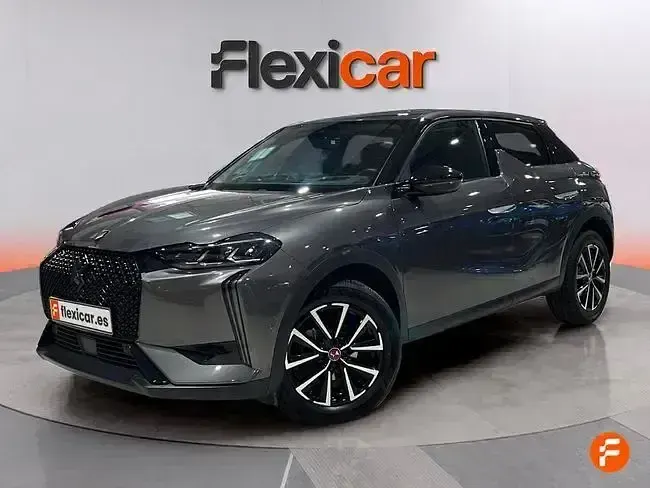 Usado DS Automobiles DS3 Crossback Performance 130 CV (95 kW) 2023 Gris SUV