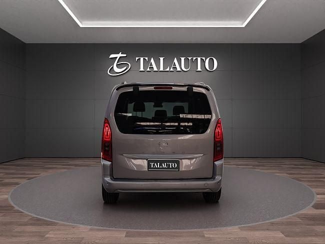 Nuevo Opel Combo S 100 CV (73 kW) 2025 Verde Berlina