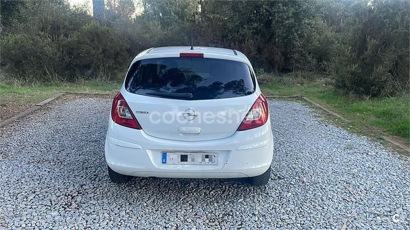 Usado Opel Corsa Essentia 85 CV (62 kW) 2010 Blanco Berlina