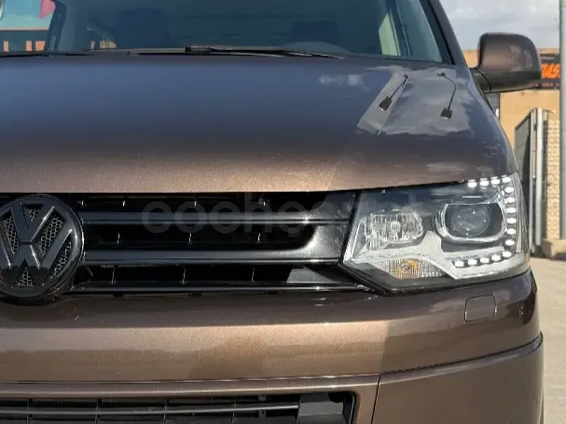 Usado VW Multivan 180 CV (132 kW) 2015 Marrón Monovolumen