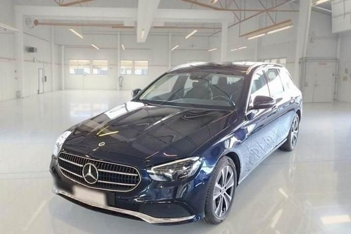 Usado Mercedes E300 320 CV (235 kW) 2022 Familiar